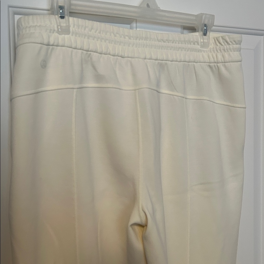 lululemon athletica Cream Pants - Picture 4 of 9
